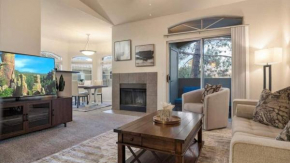 Beautiful 3 Bdrm Scottsdale Condo wGarage